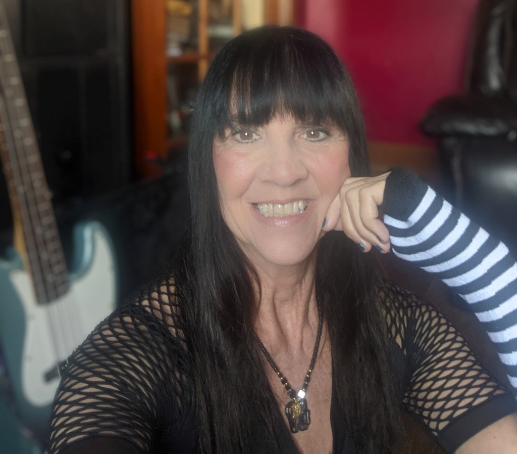 BookView Interview with Author Linda Oatman&nbsp;High