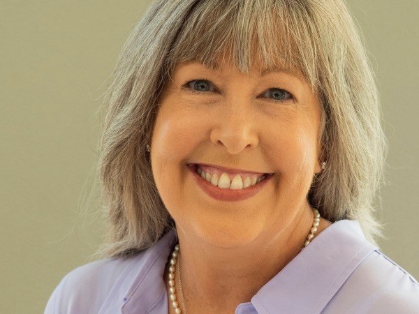 Interview with Author Robin&nbsp;Horstmann